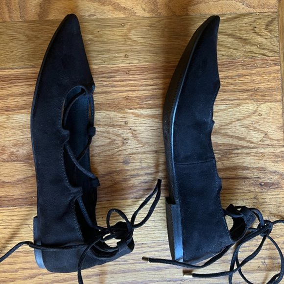 GAP Black Suede Lace Up Pointed Toe Ballet Flats - Size 7 - Picture 3 of 6